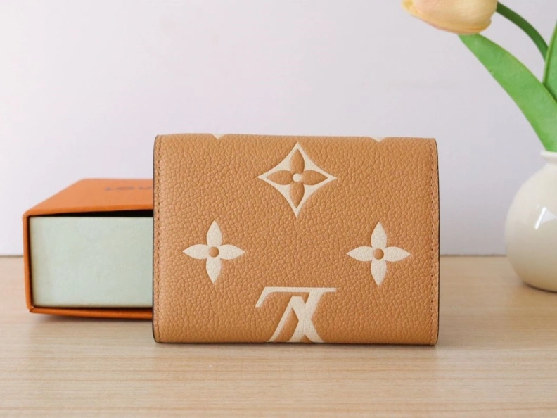 LX Wallets Trendy 18204