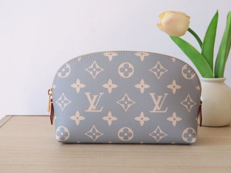 Vibrant LX Clutch Bags 18288