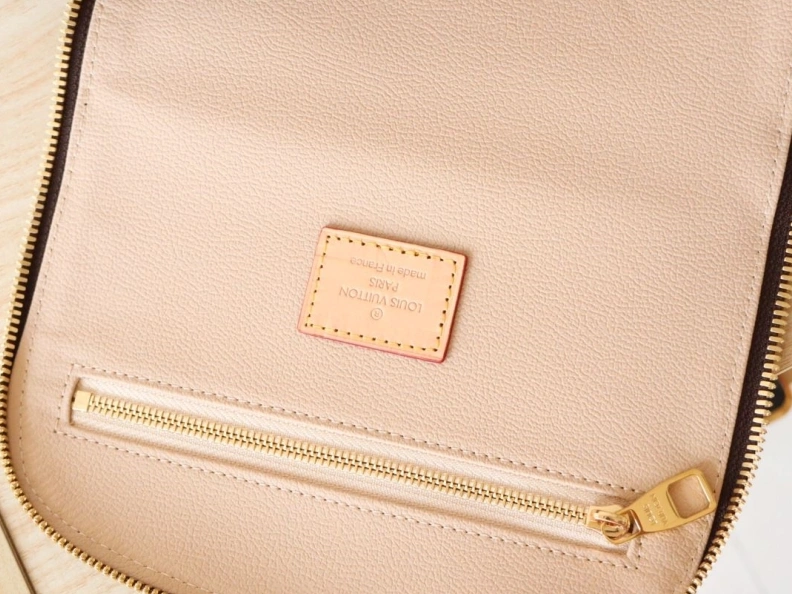UrbanStyle LX Cosmetic Bags 6718