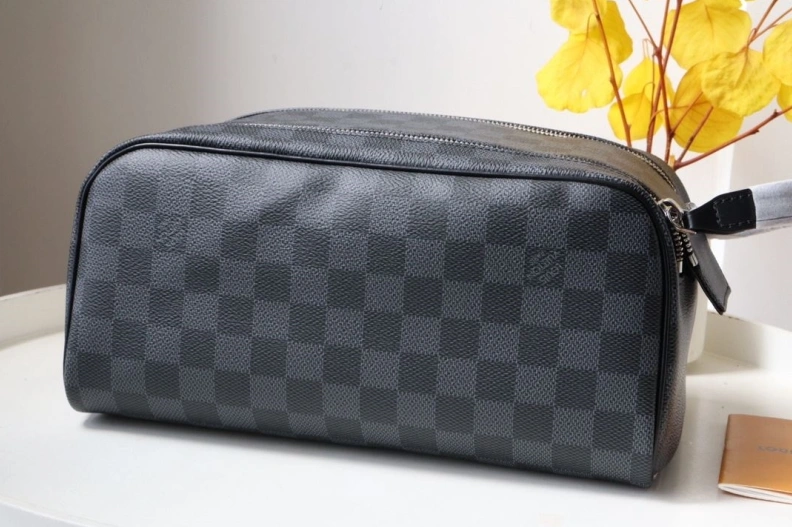 Breathable LX Cosmetic Bags 18281