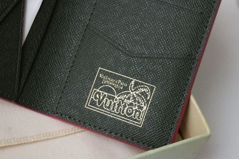 Efficient LX Wallets 16023