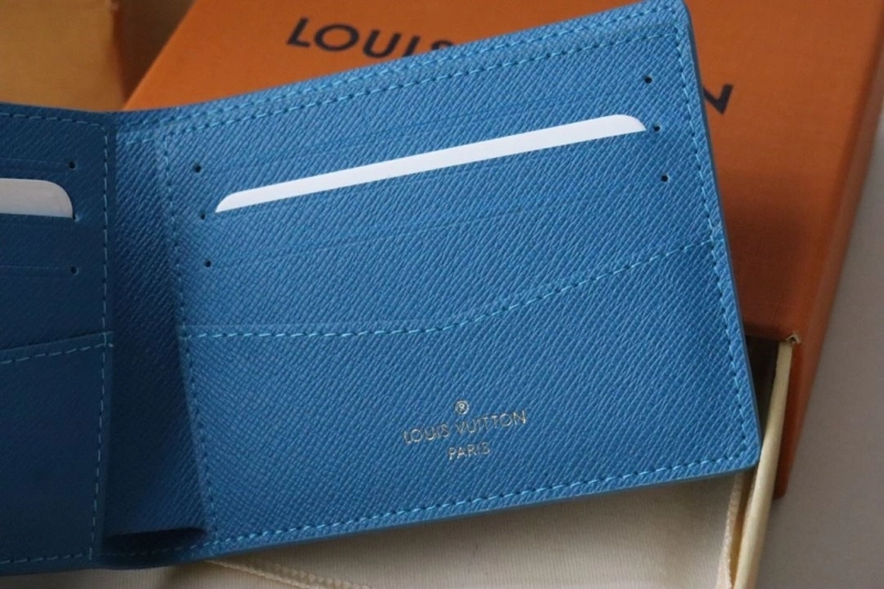 Functional LX Wallets 16026