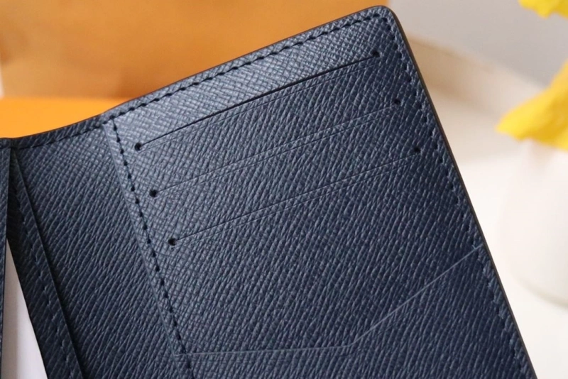 Efficient LX Wallets 16011