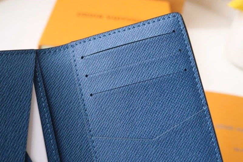 Classic LX Wallets 16008
