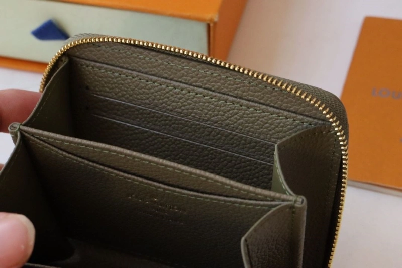 LX Wallets Comfortable 15992