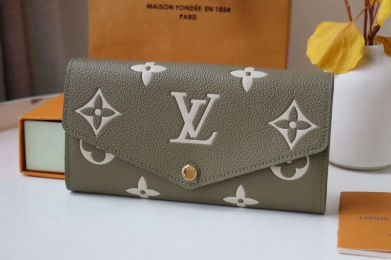 Classic LX Wallets 15996