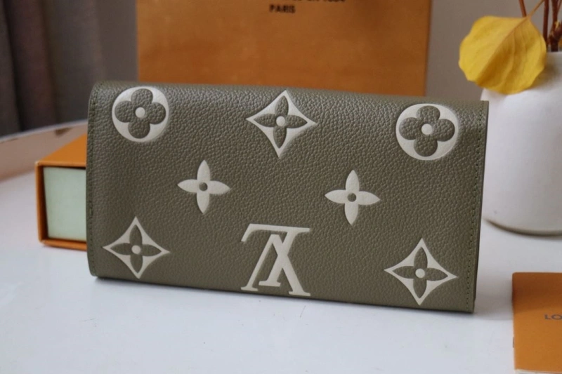 Classic LX Wallets 15996