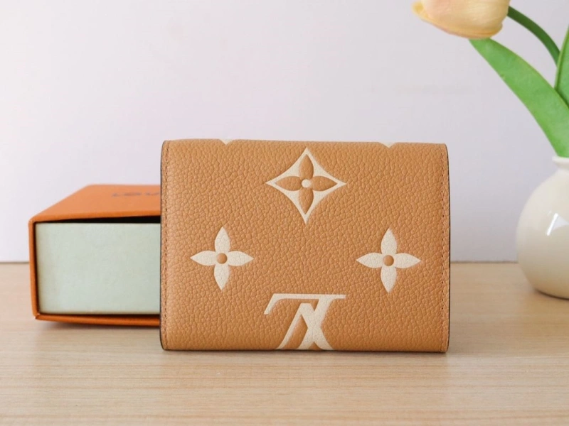LX Wallets EyeCatching 16000