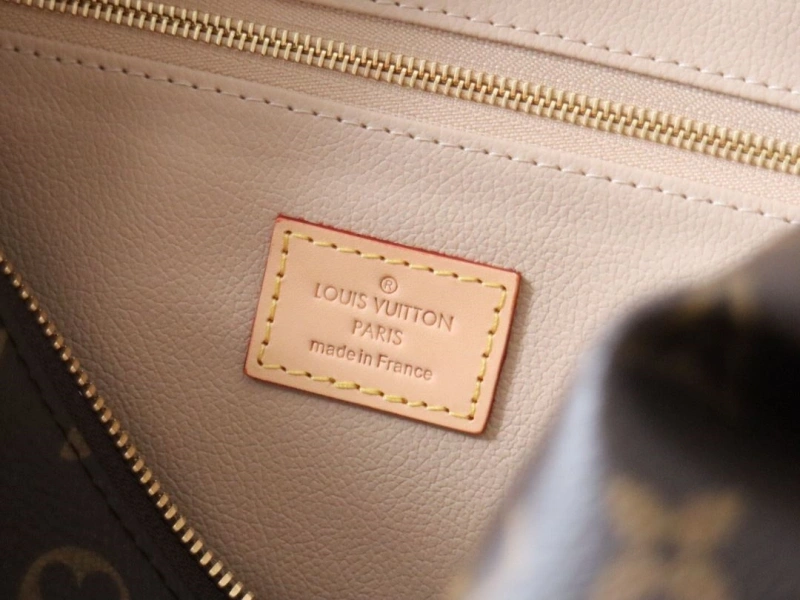 Resilient LX Clutch Bags 16073