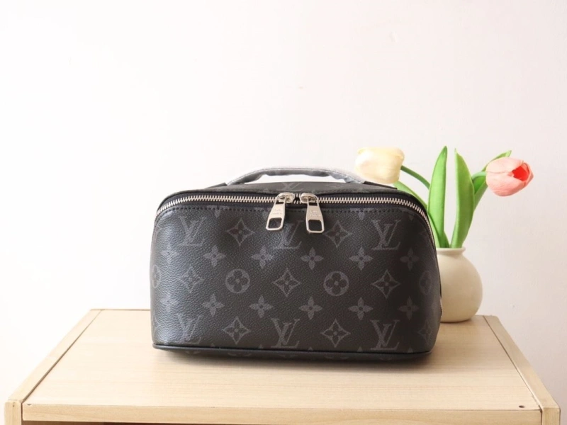 Durable LX Cosmetic Bags 16047