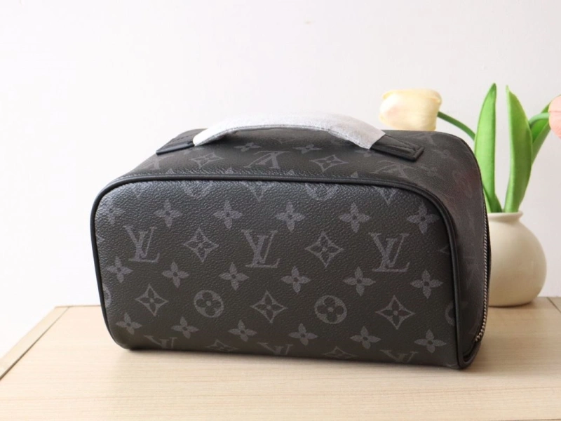 Durable LX Cosmetic Bags 16047