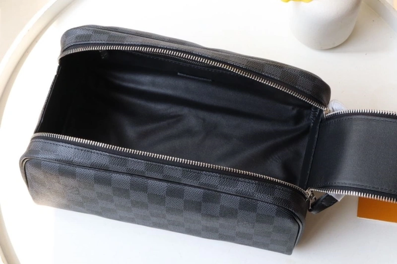 LX Cosmetic Bags Reliable 16041