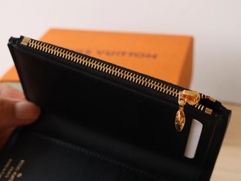 HighQuality LX Wallets 15977
