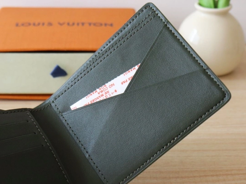 Sleek LX Wallets 15975