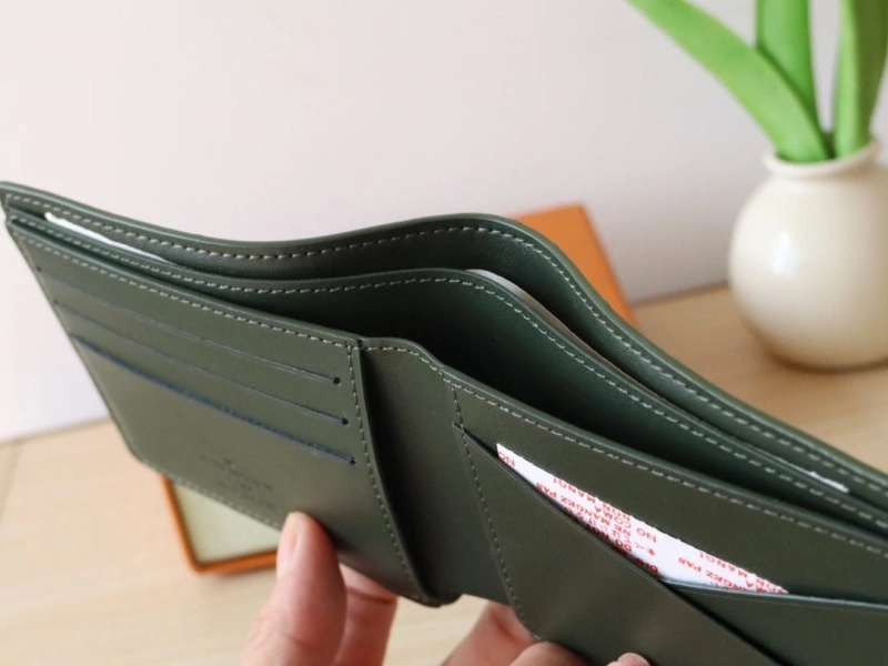 Sleek LX Wallets 15975