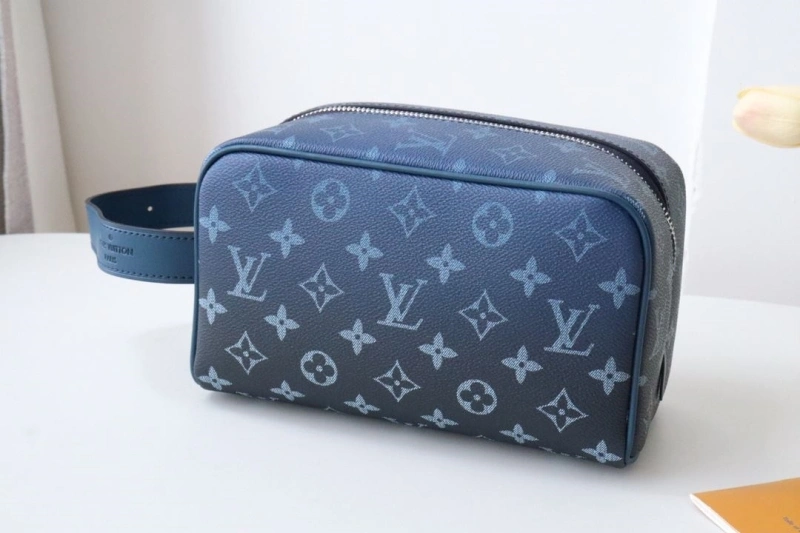 LX Cosmetic Bags Sleek 16036