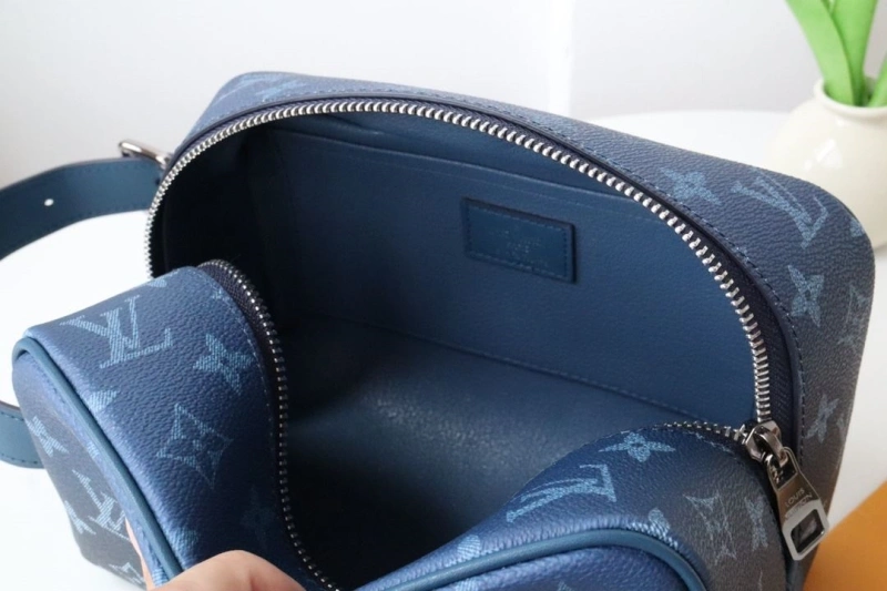 LX Cosmetic Bags Sleek 16036