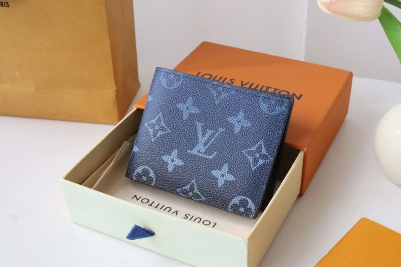 Comfortable LX Wallets 15978
