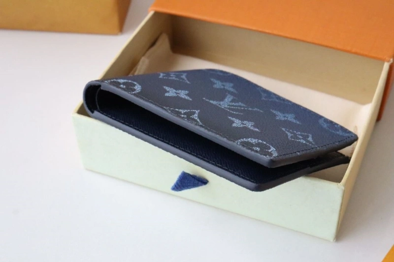 Comfortable LX Wallets 15978