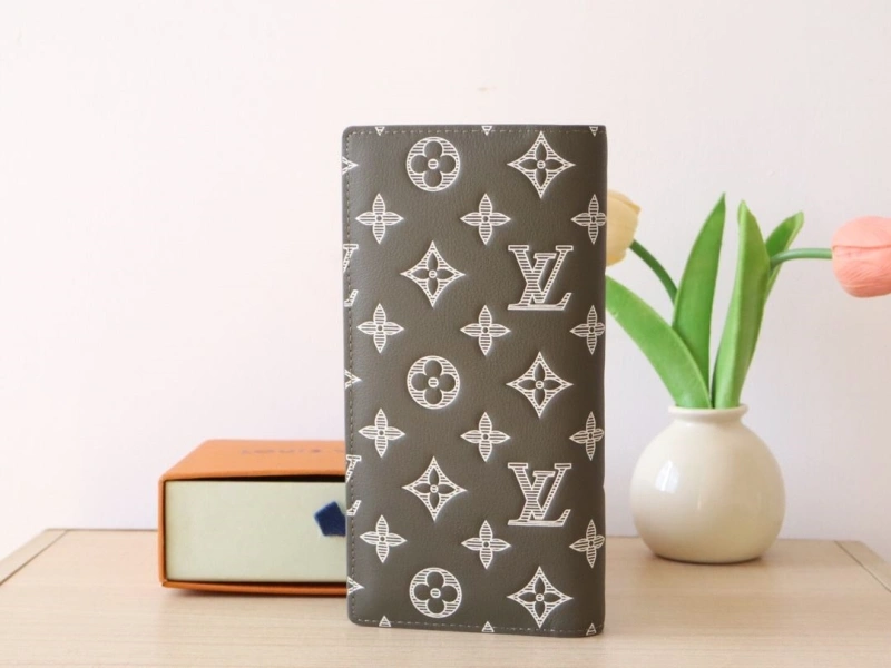 Comfortable LX Wallets 15981