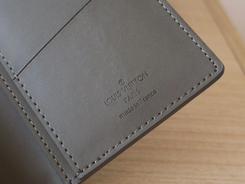 Comfortable LX Wallets 15981