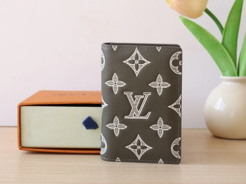 Versatile LX Wallets 15968