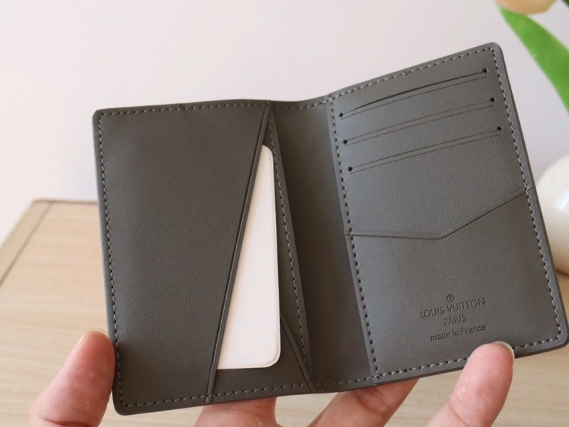 Versatile LX Wallets 15968