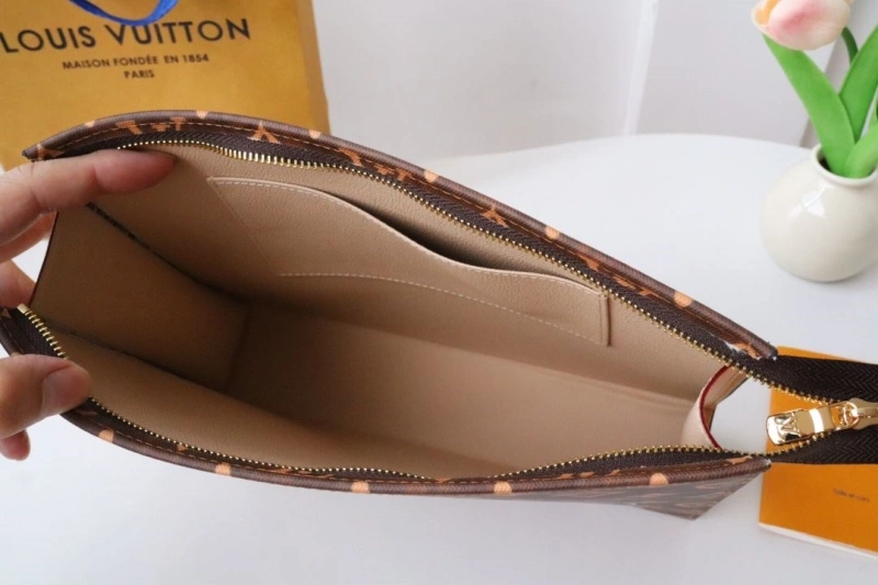 LX Clutch Bags Resilient 16055
