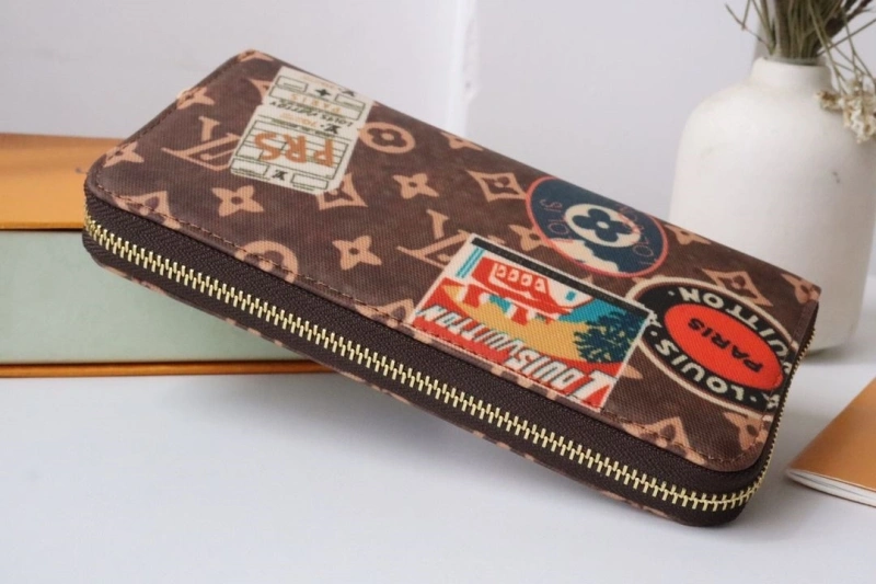 Trendsetting LX Wallets 15962