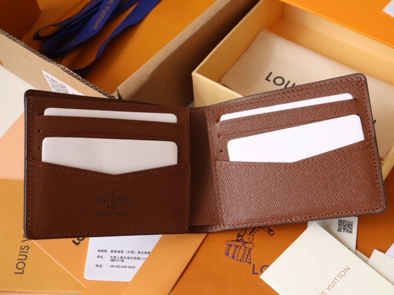 LX Wallets SportInspired 15950