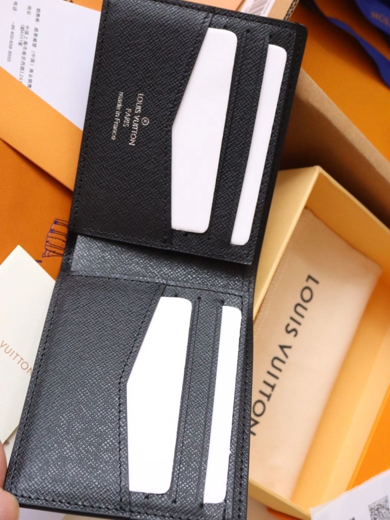 LX Wallets Lightweight 15955