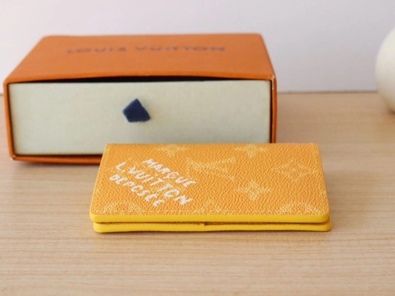 Versatile LX Wallets 15970