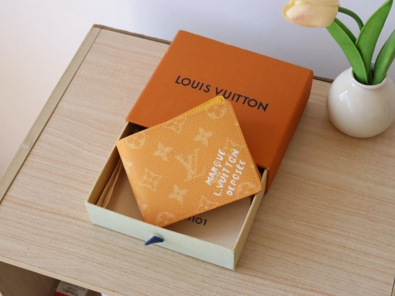 Affordable LX Wallets 15949