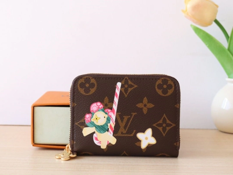 Practical LX Wallets 15945