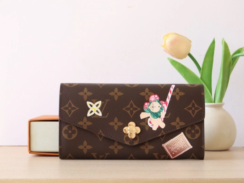 Stylish LX Wallets 15938