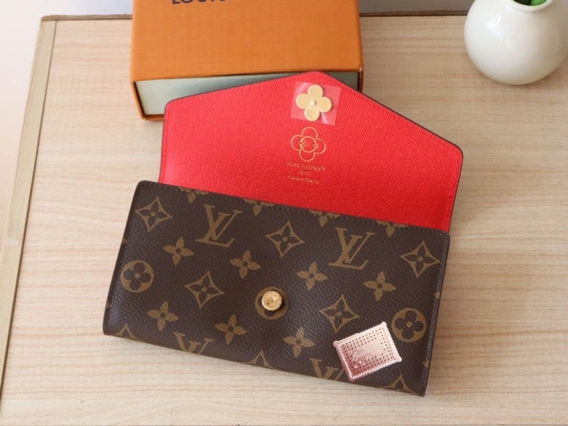 Stylish LX Wallets 15938