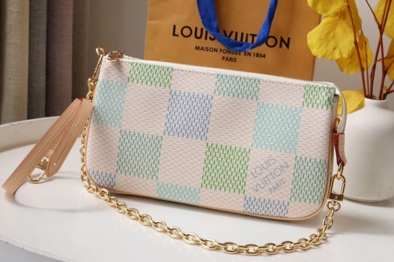 LX Wallets Practical 6710
