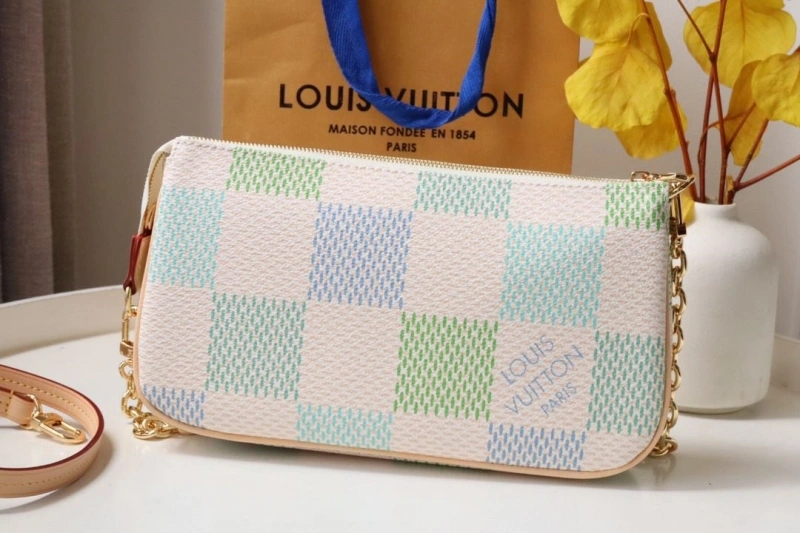 LX Wallets Practical 6710