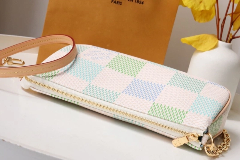 LX Wallets Practical 6710