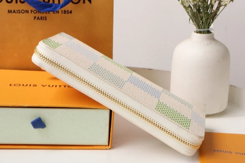 LX Wallets Durable 15948