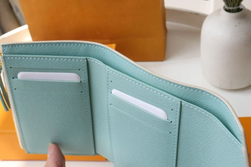 Cozy LX Wallets 15936