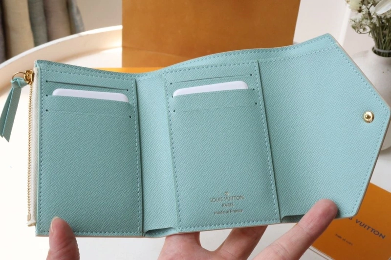 Cozy LX Wallets 15936