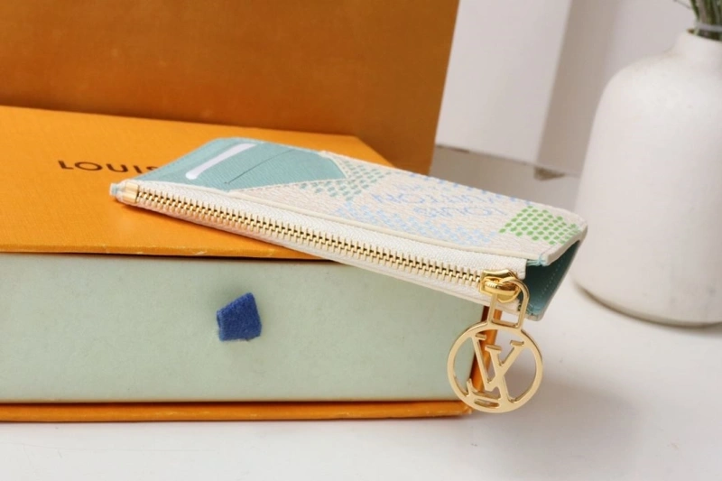 Trendy LX Wallets 15942