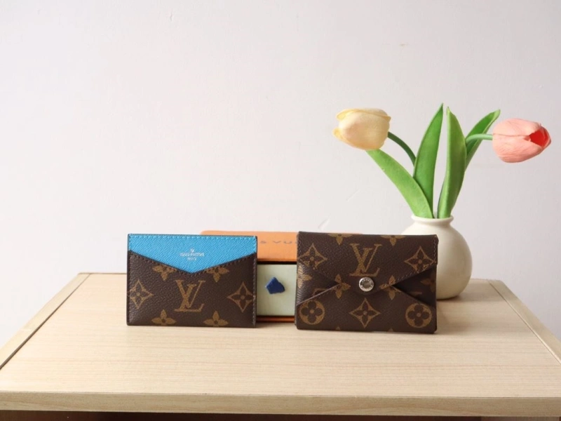 Modern LX Wallets 15899