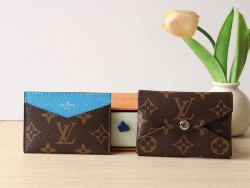 Modern LX Wallets 15899