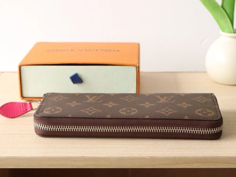 LX Wallets Refined 15893