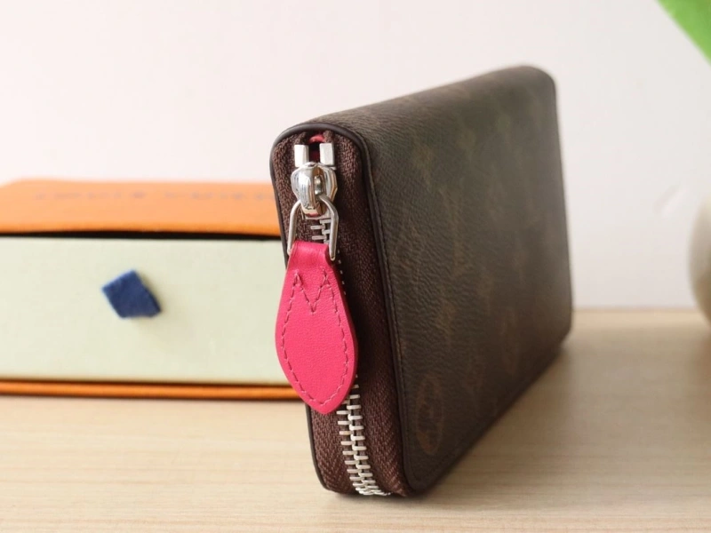 LX Wallets Refined 15893