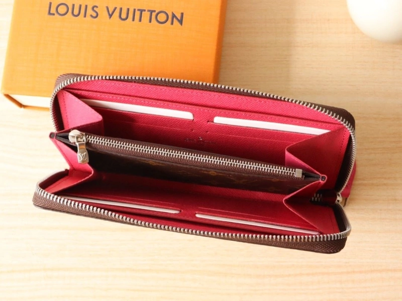 LX Wallets Refined 15893