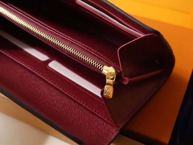 WellDesigned LX Wallets 15886