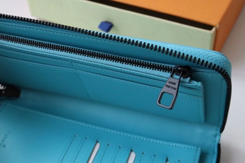 LX Wallets Breathable 15875
